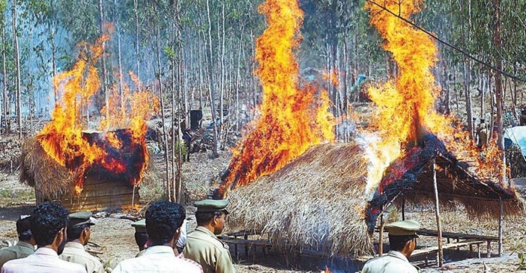 Police set fire to Adivasi huts in Muthanga