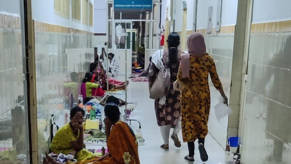 Patients in corridor of Kozhikode Medical College 