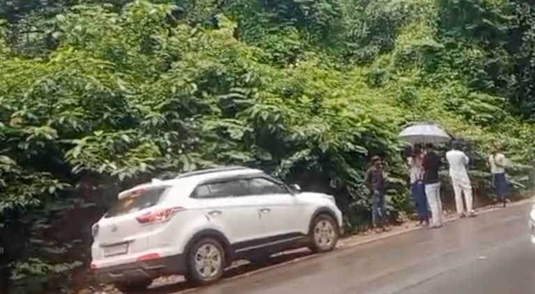 The witness who alleged that he buried several bodies in Dharmasthala waited by the road in the temple town.