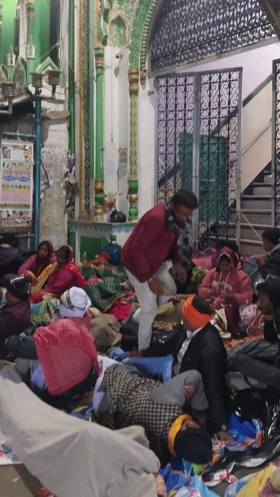 Muslims in the area opened mosques to provide shelter and aid to stranded Hindu devotees at Kumbha Mela