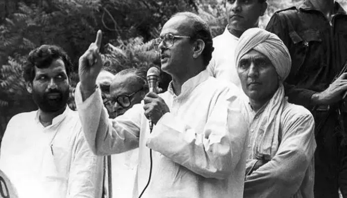V P Singh at a public meeting