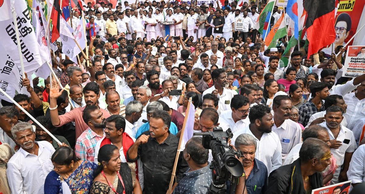 തെരഞ്ഞെടുപ്പിൽ നിന്നും വിട്ടുനിൽക്കുക, ബി ജെ പി യെ പരാജയപ്പെടുത്താൻ തെരുവിലിറങ്ങുക