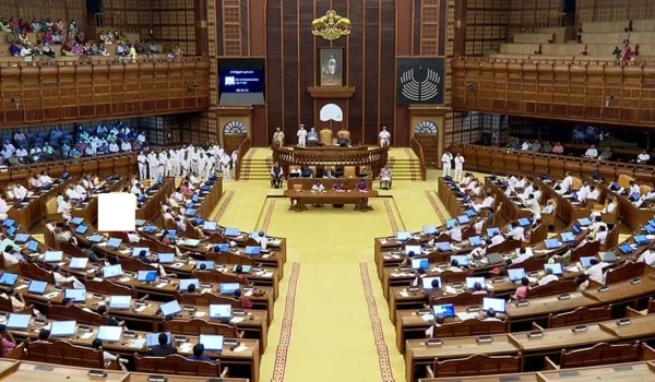 രാഷ്ട്രീയം സാമൂഹികത, മതേതരത്തം