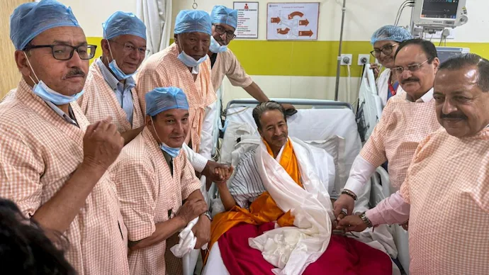Union ministers were also present when Wangchuk broke his fast late on Thursday night. (Photo: PTI)