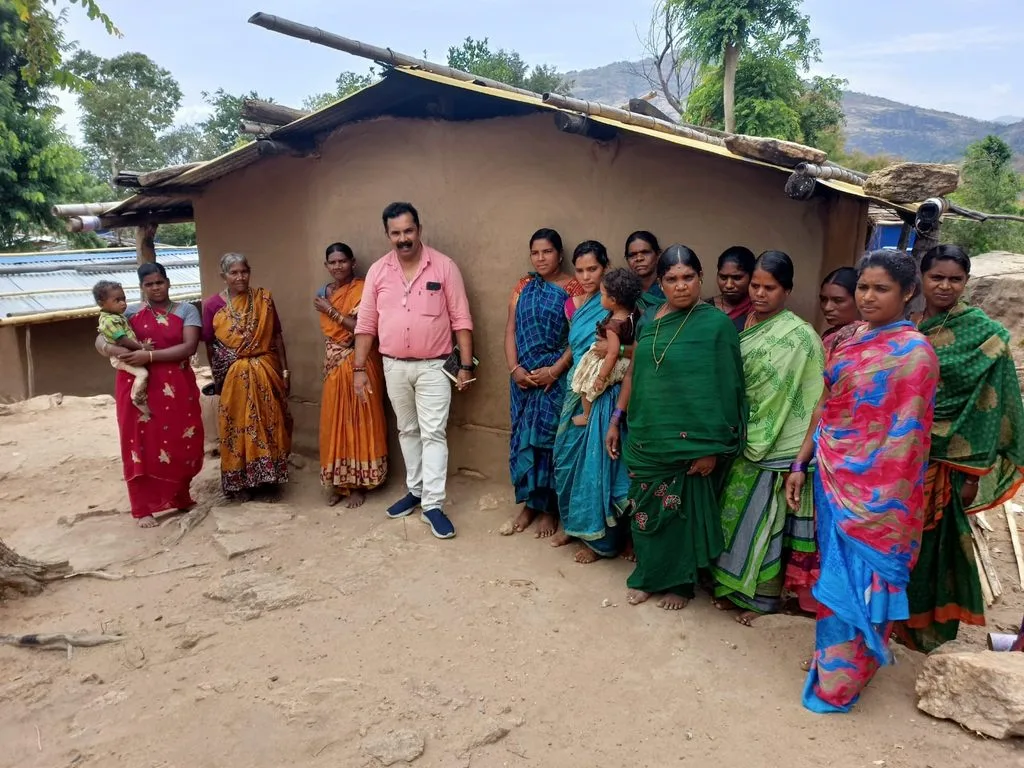 T. V. Thilakan, Associate Fellow at CRM, with Kudumbashree Members of the Mulagamutty Kudy.